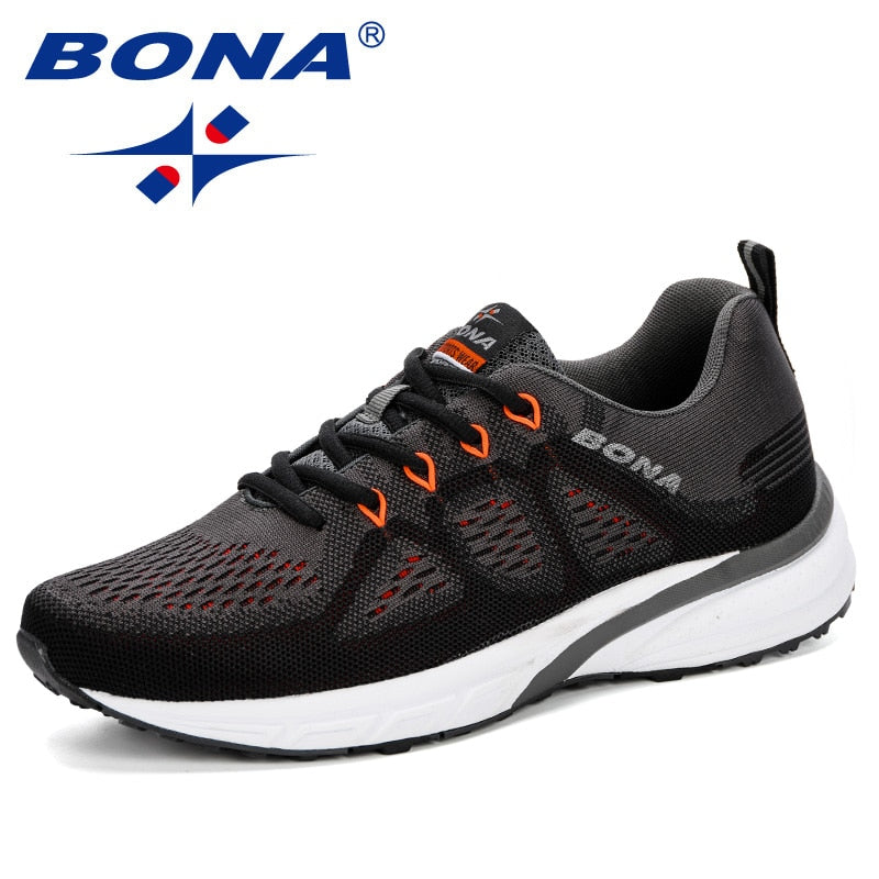 BONA Sneakers är lätta sportskor för män som är designade med mesh-material för att ge ventilation och komfort. Skorna är perfekta för utomhusaktiviteter och löpning.