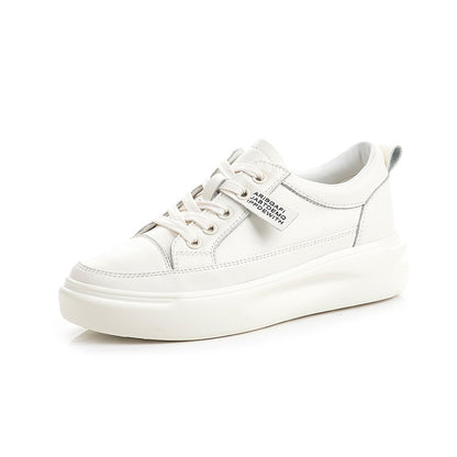 Stora vita damsneakers