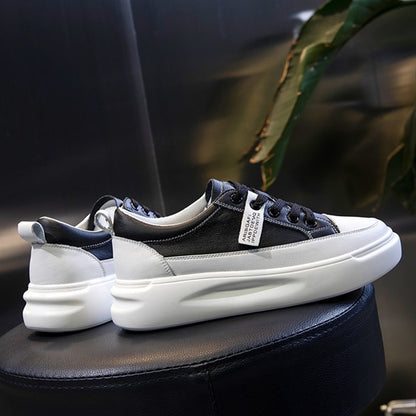 Stora vita damsneakers